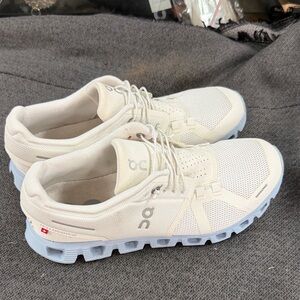 On Women's Athletic Shoes - White